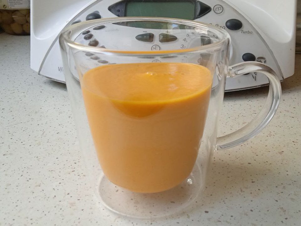 receta de gazpacho de zanahorias thermomix